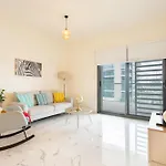 Rahaloft Bliss 2Br Withcity View Etihadairwayscentre